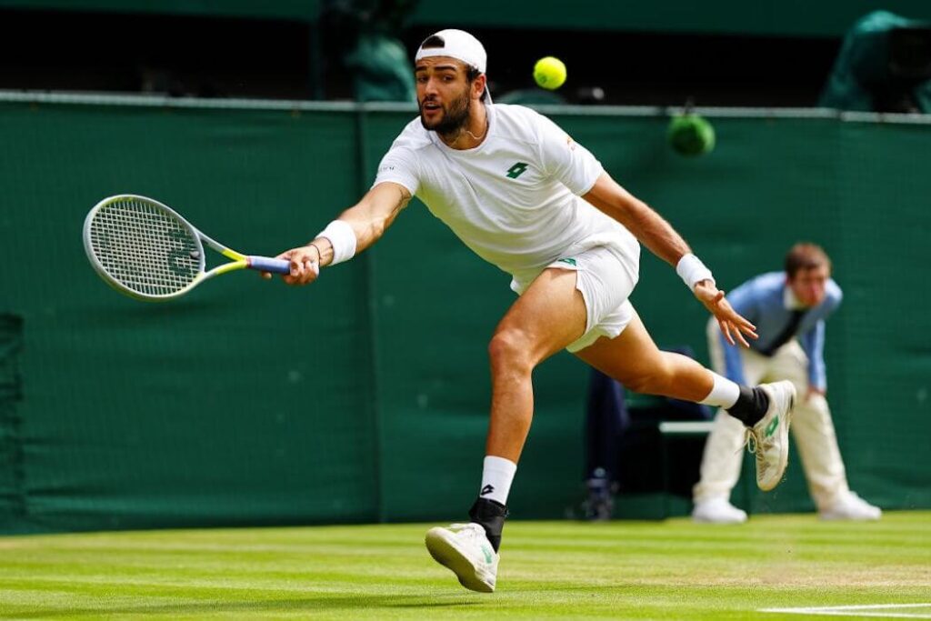 Wimbledon proibita Berrettini illude, combatte e perde con onore
