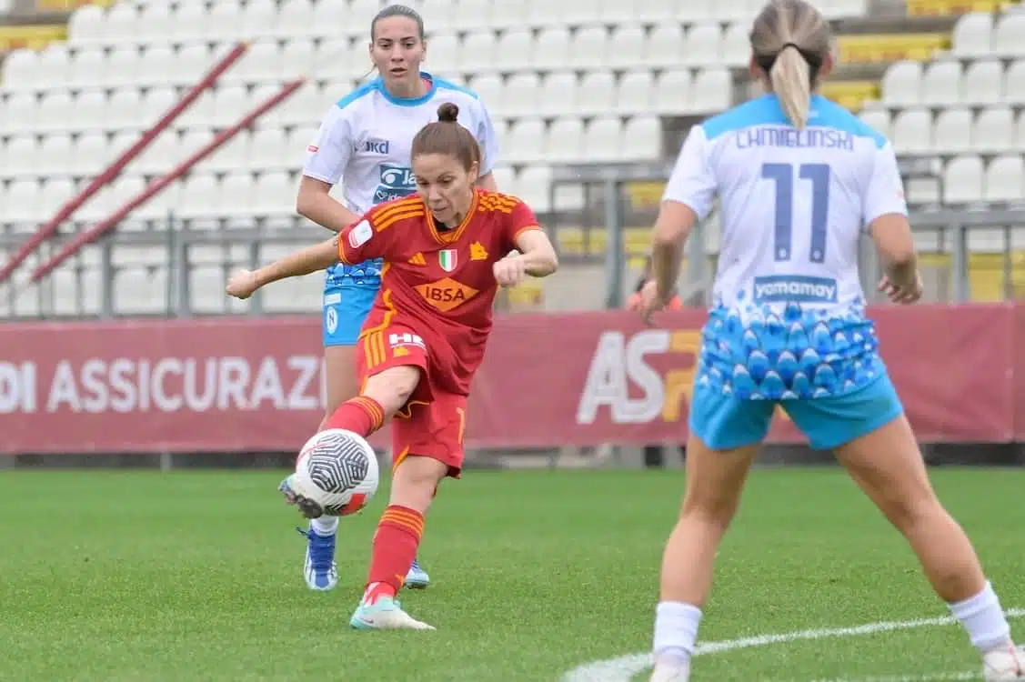 Napoli Calcio femminile: finalmente in serie Serie A - Videoinformazioni